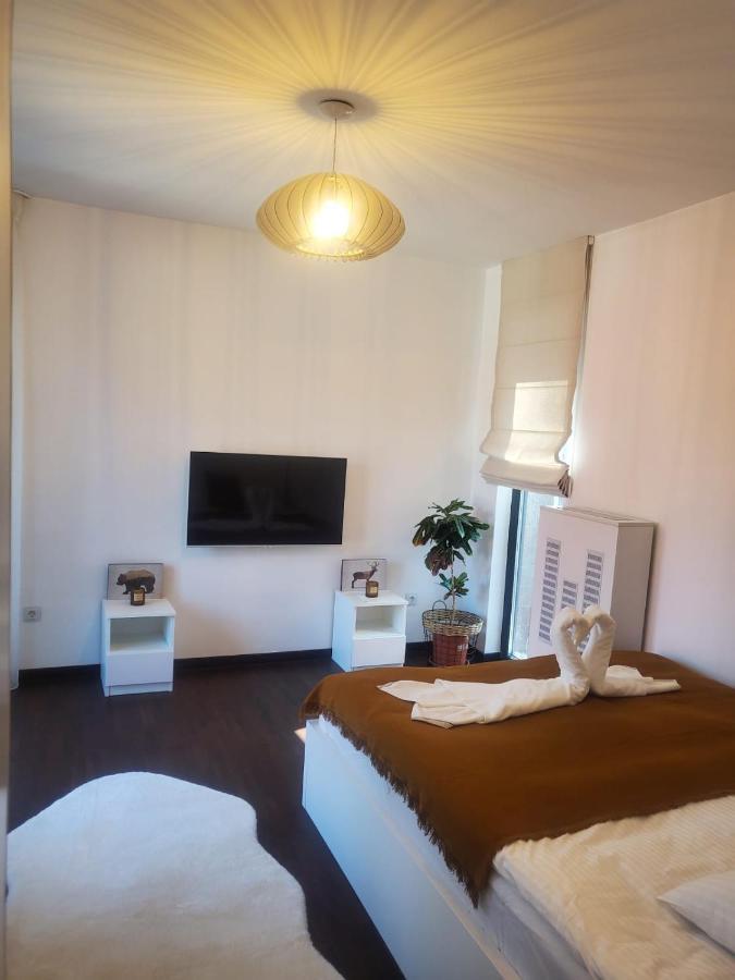 Casa Larisa - Wolves Apartment Sinaia Ngoại thất bức ảnh